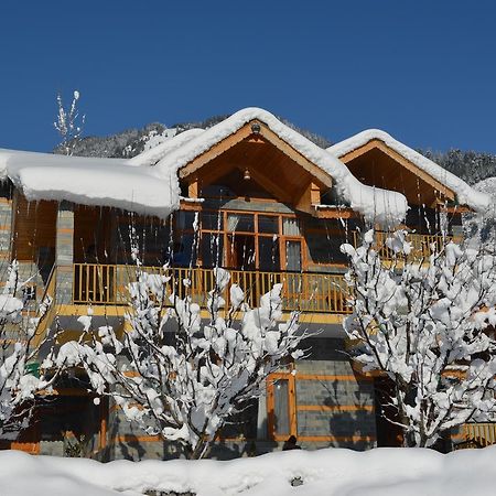 Gezellig Inn - Tree Hill Cottages&Kanyal Villas Manāli Exteriör bild